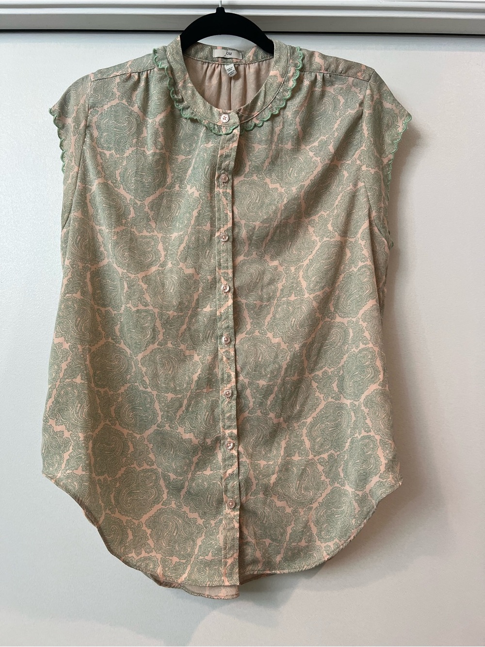 Joie Pale Green and Cream Scalloped Collar Button-Up Blouse